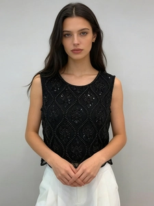 Gilet noir sans manches élégant orné de perles lourdes et de sequins avec motifs en grille