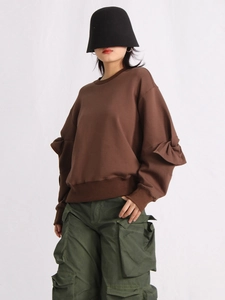 Brown crewneck sweatshirt with bow ribbon sleeve details and ribbed cuffs for women