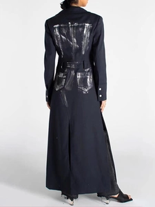 Manteau long cintré avec imprimé graffiti artistique au dos et fente arrière