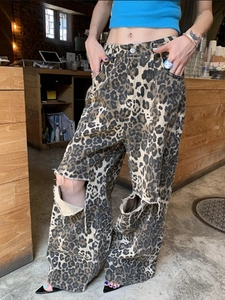 Vintage leopard print high-waisted wide-leg jeans with distressed knee holes for women