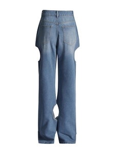 Jean droit bleu à taille haute pour femme avec découpes stylées sur les côtés