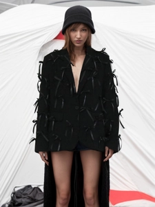 Fashionable black V-neck blazer for women with 3D satin bow patchwork and avant-garde style