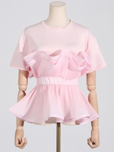 Slim fit pink t-shirt with round neck and layered ruffle pleated design for women