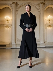 Elegant Women Large Lapel Long Trench Coat With Wide Belt Metal Buckle Fishtail Hem Slim Fit Celebrity Style Windbreaker Jacket