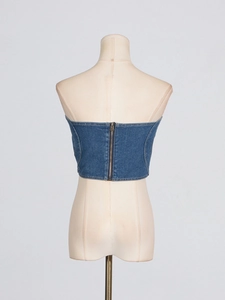 Top a fascia in denim blu con patchwork a cuore e zip posteriore per una vestibilità aderente