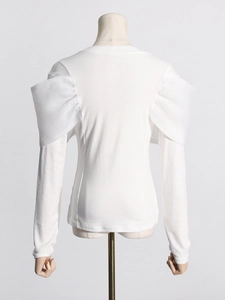 Damen Langarmshirt in Weiß mit Puffärmeln aus Netzstoff und gerippter Strickstruktur