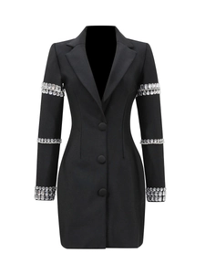 Robe blazer noire élégante à manches longues avec ornements de strass luxueux