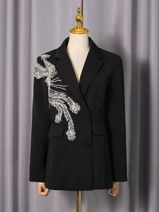 Blazer cintré noir pour femme orné d'un motif phénix en paillettes argentées scintillantes
