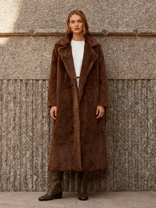 Women Luxurious Brown Long Faux Fur Coat Winter Warm Lapel Overcoat Elegant Minimalist Commuter Outerwear Plush Jacket