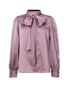 Chemise élégante en satin vieux rose à manches longues avec nœud et boutons cœur dorés