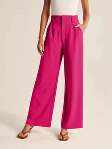 Damen-Hose mit hoher Taille und weitem Bein in Rosarot mit elegantem Faltenwurf