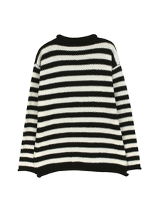 Maglione in maglia a righe bianche e nere, maniche lunghe e girocollo, vestibilità ampia