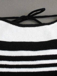 Backless knitted striped mini dress with black tie straps for autumn fashion