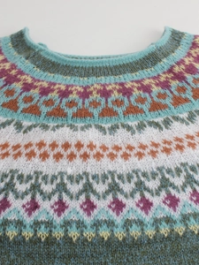Women's crew neck Fair Isle knit sweater with colorful geometric jacquard pattern