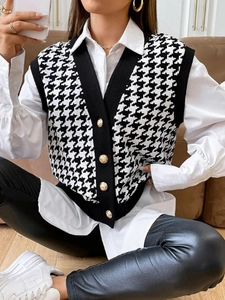 Gilet da donna in maglia con motivo pied de poule, scollo a V e bottoni dorati decorativi