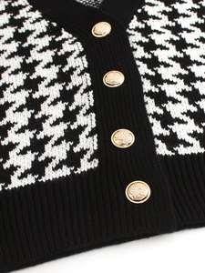 Gilet donna in maglia pied-de-poule con eleganti bottoni dorati in rilievo