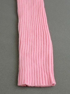 Cardigan rosa in maglia a costine con polsini elastici e trama a righe verticali