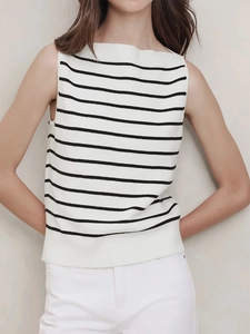 Débardeur en maille rayée pour femme avec pantalon blanc à taille haute élégant