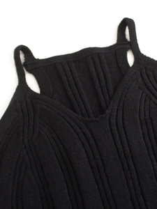 Slim fit black ribbed knit camisole with a V-neck design for summer styling