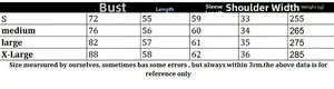Detailed size chart for women's two-piece knitwear set with measurements in centimeters