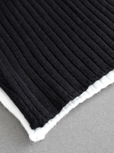 Ensemble débardeur court deux pièces en maille côtelée contrastée noir et blanc chic