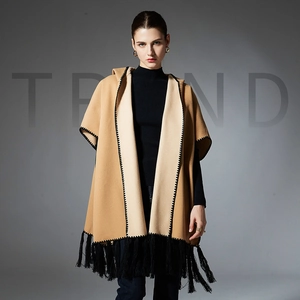 Women's Hooded Poncho Shawl Camel Color Block Fringed Tassels Winter Warm Knit Cape For Casual Streetwear Outwear Women