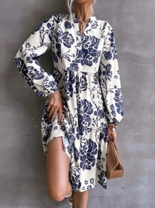 Elegant floral print midi dress with long sleeves, V-neck and tiered ruffle skirt hem