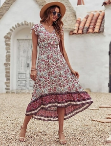 Vestido bohemio floral con cuello en V, mangas de volante y dobladillo asimétrico