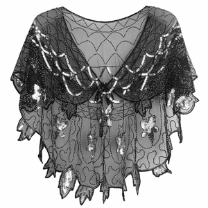 Détail de paillettes sur châle en tulle avec motifs de papillon argenté et vagues