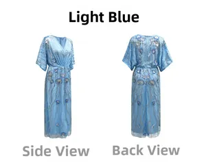Détails des vues de côté et de dos de la robe de soirée bleu clair avec sequins et broderies