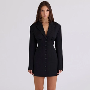 Abito blazer nero slim fit con scollo a V, maniche lunghe e design a vita con bottoni