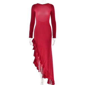 Robe longue rouge foncé à manches longues avec ourlet asymétrique à volants et brillant