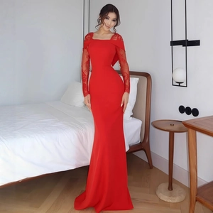 Robe de soirée sirène rouge élégante à manches longues en dentelle et dos nu chic