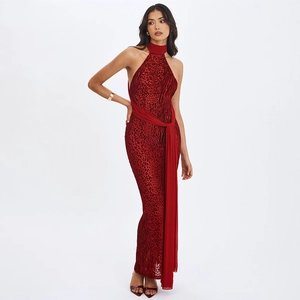 Robe longue dos nu élégante à imprimé léopard rouge avec coupe sirène ajustée
