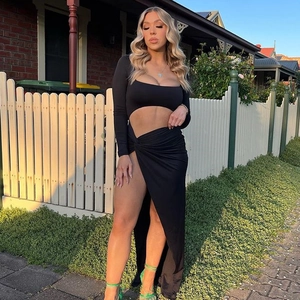 Robe longue sexy deux pièces à manches longues avec découpe et fente latérale haute