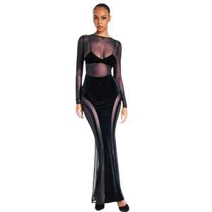 Robe maxi noire moulante en mesh et velours à manches longues pour soirée chic