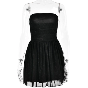 Robe bustier noire élégante à paillettes avec jupe bouffante et détails froncés