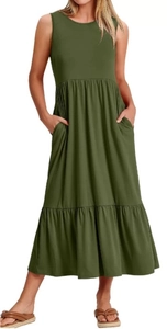 Détail de la robe sans manches vert militaire avec poches latérales et jupe à plusieurs niveaux