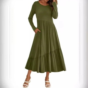 Robe longue évasée vert armée à manches longues avec jupe à volants et poches