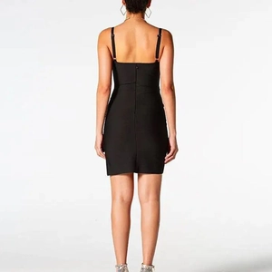 Sexy schwarzes Bodycon-Minikleid mit verstellbaren Trägern und Reißverschluss hinten