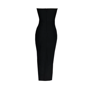 Détail arrière d'une robe bustier longue noire avec fermeture éclair invisible haute qualité