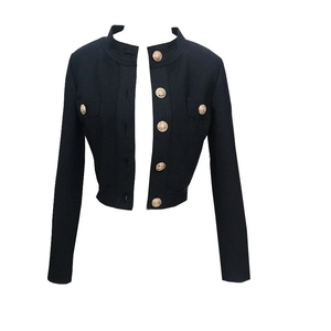 Veste courte cintrée en tweed noir pour femme avec d'élégants boutons dorés