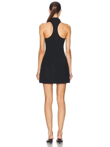 Robe bandage mini noire élégante avec un dos nu sexy et une coupe ajustée moulante