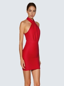 Robe mini moulante rouge sexy à licou croisé pour les fêtes et les sorties en club