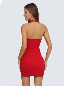 Mini robe moulante rouge sexy avec empiècement en maille dos nu et col licou chic