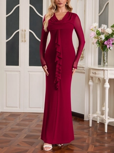 Robe moulante rouge foncé élégante avec volants, manches longues en mesh et col drapé