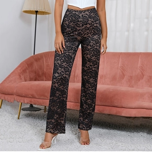 Pantalon élégant en dentelle florale noire à taille haute avec doublure nude chic
