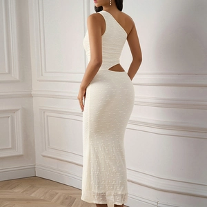 Elegant one-shoulder bodycon midi dress in cream with hollow waist and floral lace texture