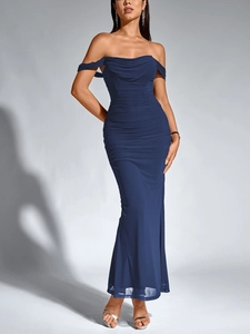 Detailed ruching texture on a navy blue off-the-shoulder bodycon evening dress