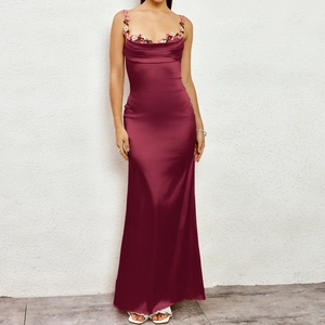 Robe Maxi Sexy Dos Nu en Satin pour Femmes Avec Col Bénitier Et Broderie Florale Robe de Soirée Élégante d'Été
